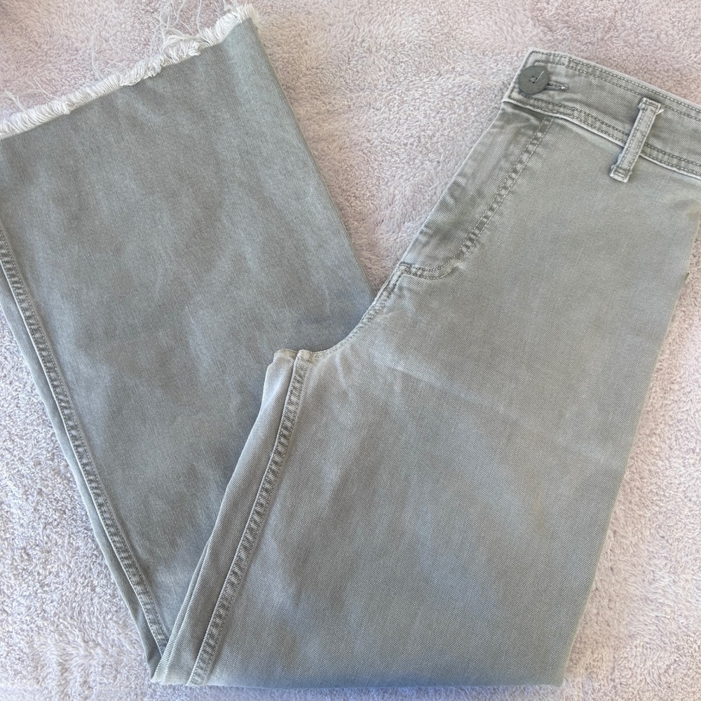 Zara High Waisted Marine Pant Size 2 Wide Leg Jeans Sage Green Raw Hem